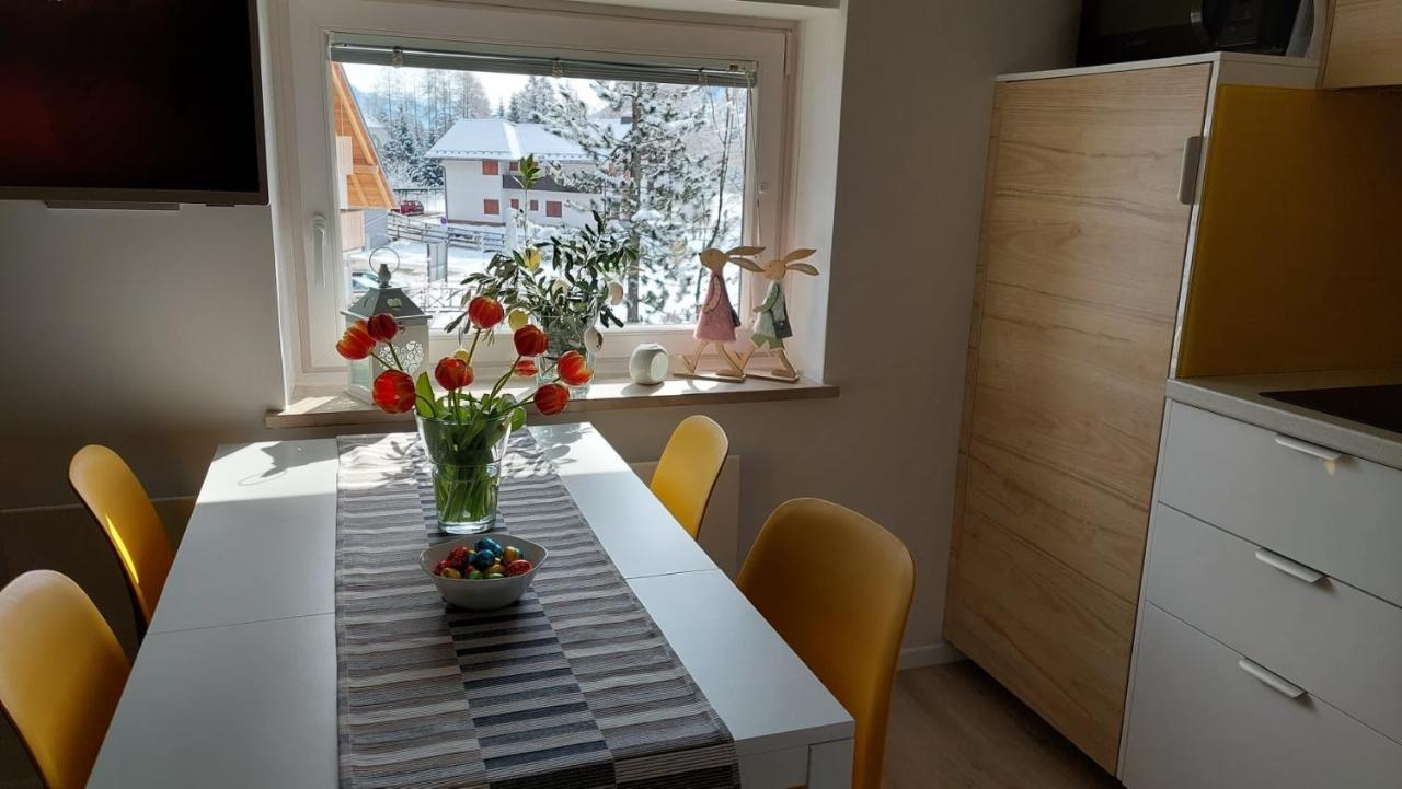 Apartma Marjetica Gozd Martuljek Exteriör bild