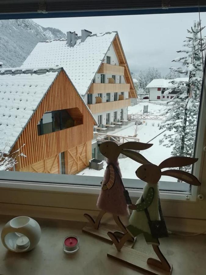 Apartma Marjetica Gozd Martuljek Exteriör bild